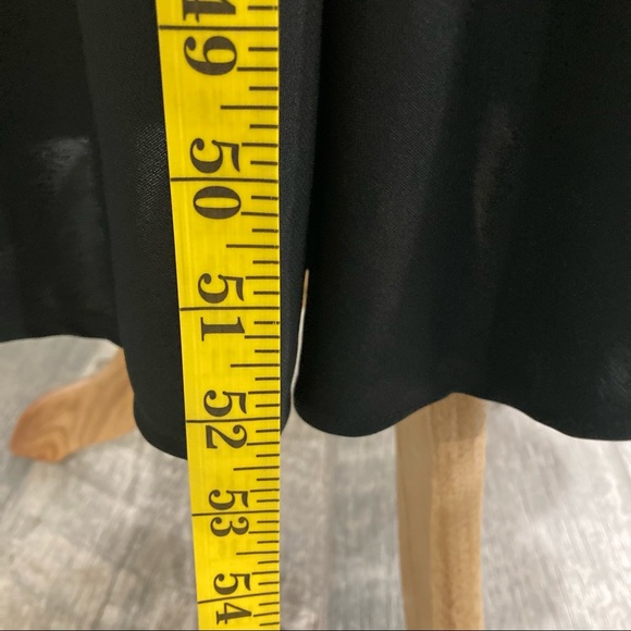 Black Market gown - Picture 8 of 8